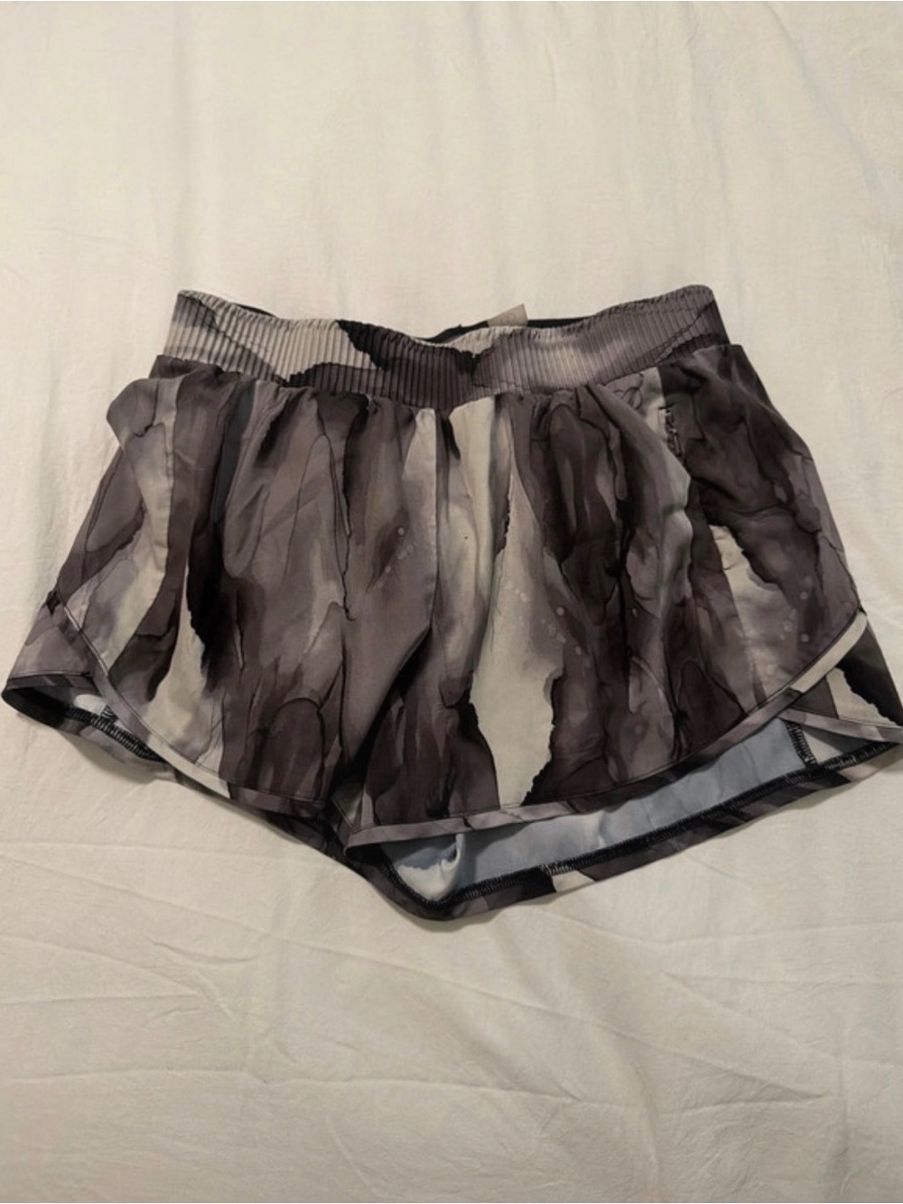 CALIA by Carrie Underwood Black & Gray Watercolor Athletic Shorts